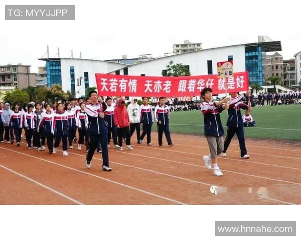 芜职足球星耀杯赛事圆满落幕 赛场激情四溢吸引众多观众关注
